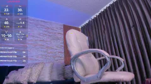 angie_smith_x online show from May 11, 4:04 pm