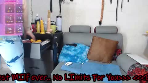 angierot2025 online show from December 20, 4:08 am