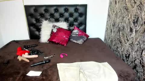 Snapshot of anhell7_ chatting on February 25, 12:58 am Anhell online show from February 25, 12:58 am