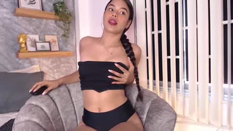     online show from November 21, 7:23 pm