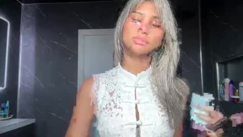 anisha online show from April 1, 10:38 am