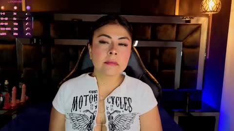 Snapshot of anijoness_ chatting on October 3, 3:59 am Ani online show from October 3, 3:59 am