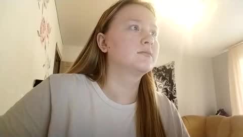 Anika online show from November 20, 8:02 am