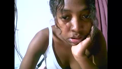 anisa734384 online show from March 12, 3:27 pm