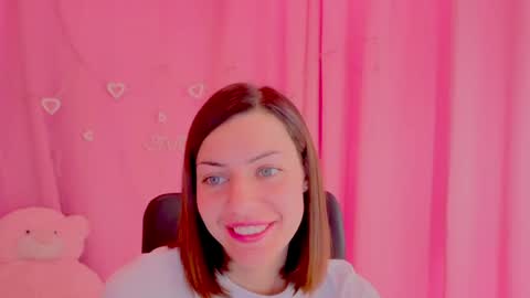 Anni online show from April 20, 1:58 pm