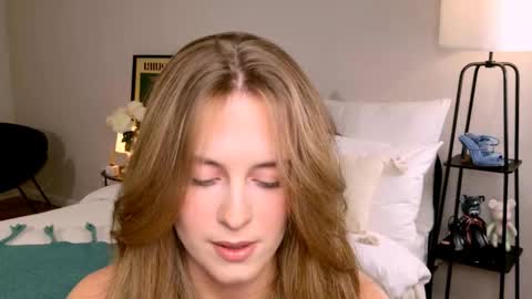 Snapshot of anitafischer chatting on September 18, 1:15 pm Anita online show from September 18, 1:15 pm