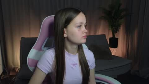 anjipilley online show from April 15, 6:39 am