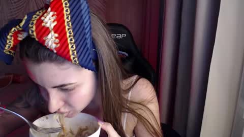 mary online show from January 5, 5:27 pm