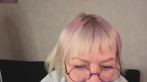 ann_annise online show from March 5, 1:25 am