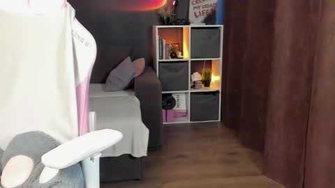 Snapshot of anna_belle3 chatting on October 21, 3:00 am AnnaThe next stream is tomorrow online show from October 21, 3:00 am