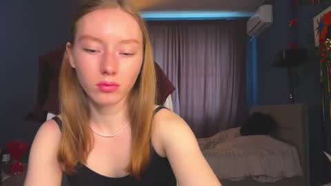 Anna online show from April 19, 1:12 pm