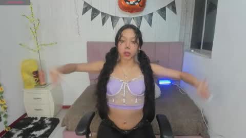Snapshot of anna_moon18 chatting on October 15, 4:05 am ANNA online show from October 15, 4:05 am