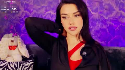 AnnaConda online show from January 16, 5:55 pm