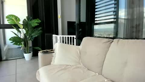 Anna online show from February 18, 3:17 am