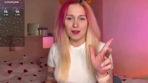 Annabel online show from December 14, 11:05 am