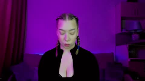 Snapshot of annabelle_art chatting on February 19, 1:50 pm Annabelle online show from February 19, 1:50 pm