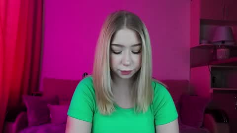 Snapshot of annabelle_art chatting on February 13, 8:38 am Annabelle online show from February 13, 8:38 am