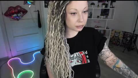 Anna online show from April 12, 8:13 pm