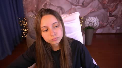 Snapshot of annapearlll chatting on October 2, 8:51 pm Anna online show from October 2, 8:51 pm