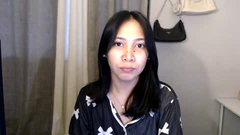 annie online show from June 22, 3:58 am