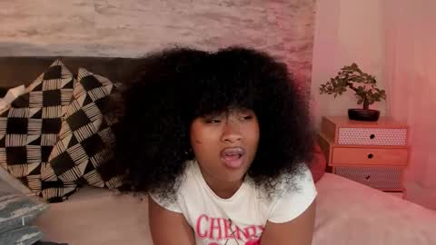 Snapshot of anneth__m chatting on September 20, 8:45 pm Anneth online show from September 20, 8:45 pm