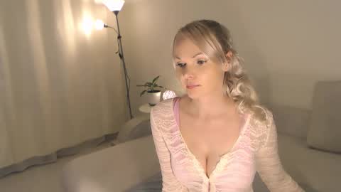 Annett online show from October 12, 1:42 am