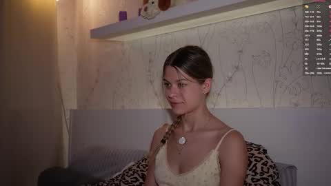 Anne online show from November 24, 7:56 pm