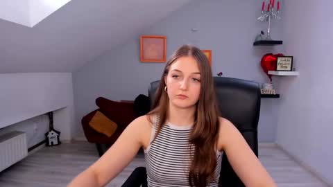 annewilsonn online show from March 25, 2:35 pm