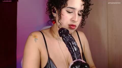 Snapshot of anngelademon chatting on September 29, 9:41 am ANGEL independent model online show from September 29, 9:41 am