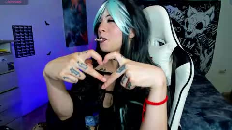 Nikoll online show from May 22, 2:18 am