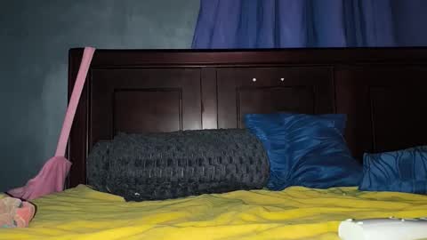 A N G E L online show from November 8, 6:27 am