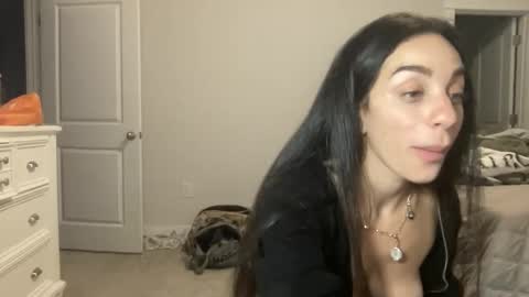 annie_xxx111 online show from October 24, 4:46 am