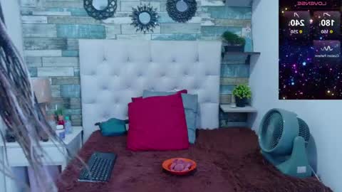 anniegigi online show from May 23, 2:35 pm