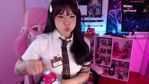 Annie  online show from October 24, 8:42 pm