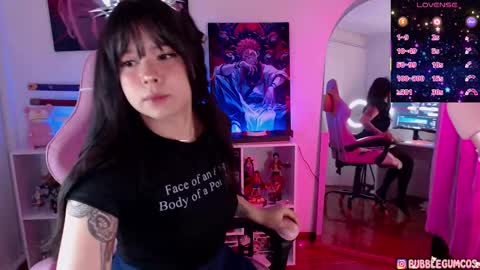 Annie  online show from October 6, 7:53 pm