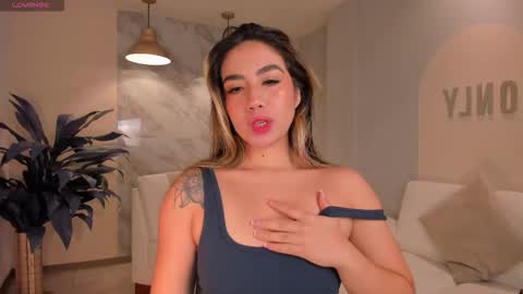 Annie Monroe online show from November 29, 11:40 am