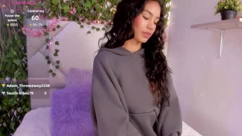 Annie Evans  online show from December 1, 3:32 pm