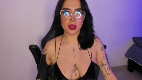 Snapshot of annikamerliahh_ chatting on September 25, 6:20 am Annika online show from September 25, 6:20 am