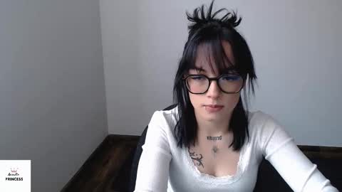 Snapshot of annittaprincess chatting on September 16, 6:33 pm Gaby 3 online show from September 16, 6:33 pm