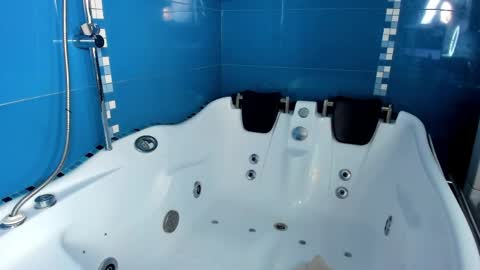 Ann  8am-3pm ESTNY time online show from April 4, 1:07 pm