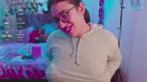 Snapshot of anny___cute chatting on October 11, 12:32 pm anny___cute online show from October 11, 12:32 pm