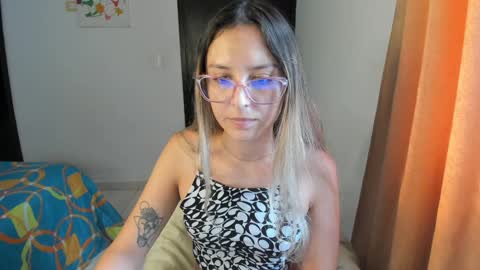 Snapshot of anny_lust chatting on December 5, 6:39 pm Issabela online show from December 5, 6:39 pm