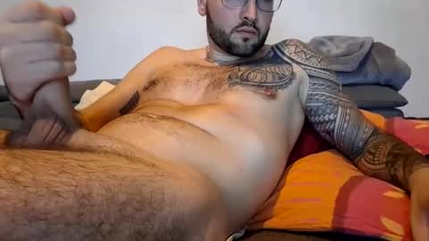 anonymous75320 online show from November 11, 3:47 pm