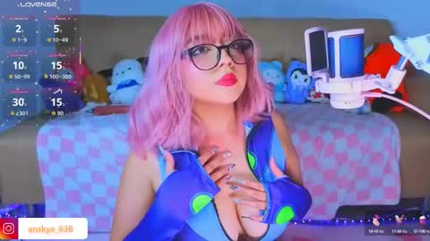 Snapshot of anskye chatting on October 4, 6:33 am anskye online show from October 4, 6:33 am