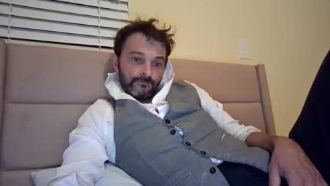 Snapshot of ansreramso chatting on October 14, 6:49 am Lower chakra online show from October 14, 6:49 am