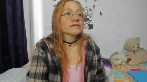 Snapshot of anthonela_mature_ chatting on October 12, 8:32 pm anthonela_mature_ online show from October 12, 8:32 pm