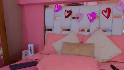    online show from March 4, 1:28 pm