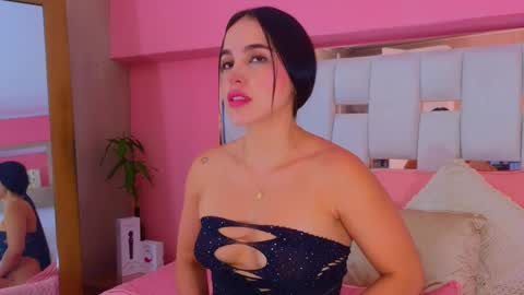    online show from February 9, 3:12 pm