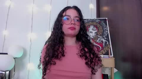 Snapshot of antoniart_ chatting on October 3, 3:59 am Antonia online show from October 3, 3:59 am