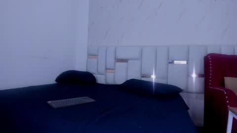 antony_d_ossa online show from May 11, 9:23 pm